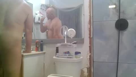 Snapshot of mesohorny4u247 chatting on October 28, 2:29 pm ken online show from October 28, 2:29 pm