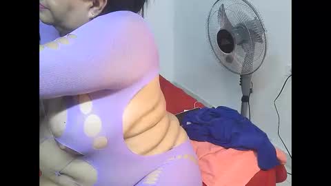 mhia1972 online show from March 28, 11:06 pm