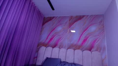 Emi online show from February 8, 8:34 pm