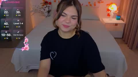 Mia  online show from September 27, 1:47 am