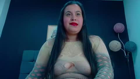 C A L L  M E  M I A  online show from October 6, 6:09 am