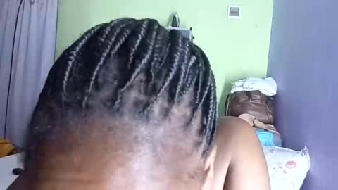 aishah petite online show from May 6, 3:07 pm