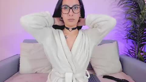 Sarah Luna online show from July 23, 4:37 pm
