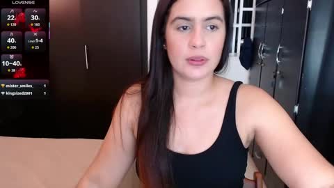 Snapshot of mia_danielsx chatting on October 2, 2:54 am Mia online show from October 2, 2:54 am