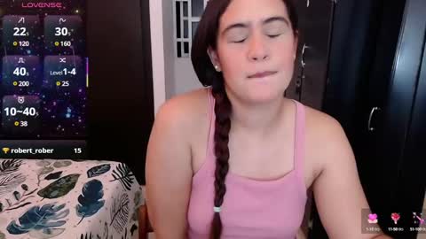 Snapshot of mia_danielsx chatting on February 25, 2:47 am Mia online show from February 25, 2:47 am