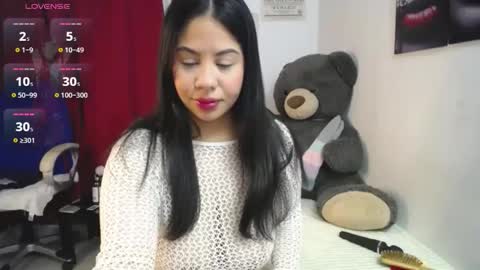 Mia online show from February 28, 11:58 am