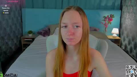 mia_e1fie online show from October 10, 9:15 am