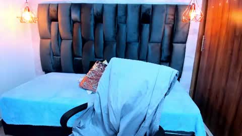 mia_ferrer18 online show from July 4, 2:10 pm
