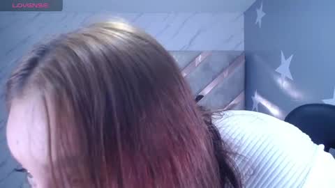 Mia online show from May 7, 2:46 pm