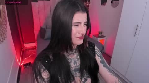 Val  online show from April 15, 8:09 pm