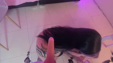 Val  online show from February 9, 7:15 am