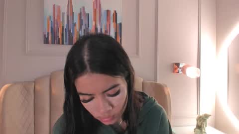 Mia online show from December 18, 2:40 am