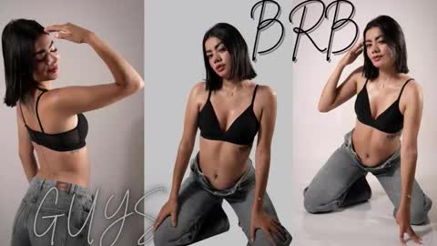 Mia online show from November 13, 3:09 am