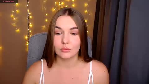 mia_lemm online show from October 4, 8:56 am