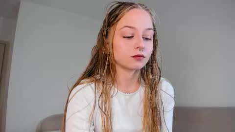 Mia here Appreciate your support online show from November 6, 1:03 pm