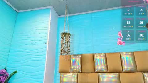 mia montess online show from December 3, 2:29 pm