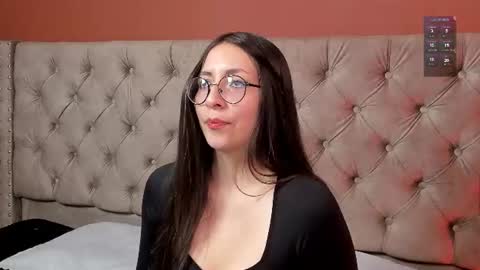 mia_quinn__ online show from July 28, 3:21 pm