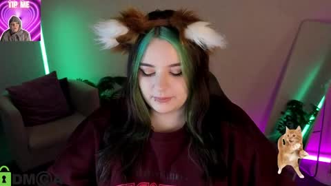 Mia online show from March 22, 1:20 am