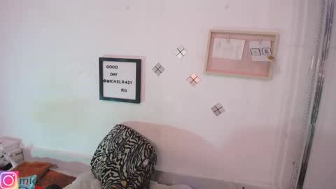 mia reys online show from September 21, 1:15 pm