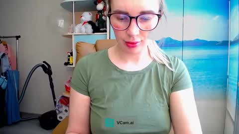 Mia. online show from March 13, 1:25 pm