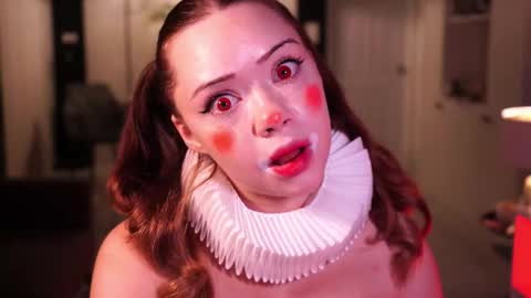 VixenMia online show from November 1, 3:18 am