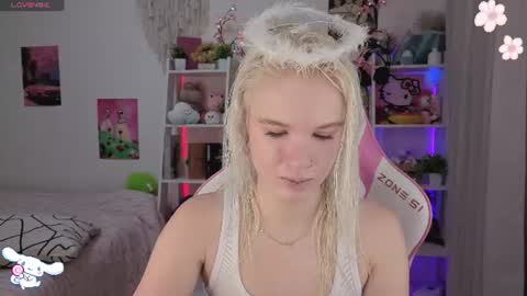 Mia online show from July 27, 3:26 am
