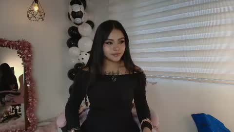 mia_zafir online show from June 10, 9:46 pm