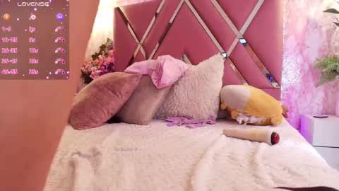 miaa_smiith1 online show from February 18, 3:20 pm