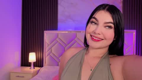 Miaa Farrel online show from April 9, 7:08 pm