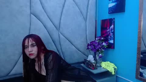 miaathopmson online show from January 18, 11:00 pm