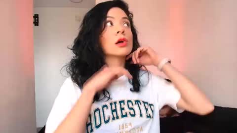 miabeautyxxx online show from February 18, 2:06 pm