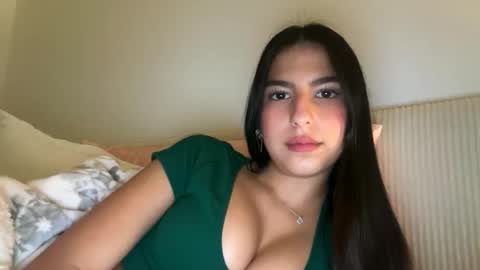 miaduhartee online show from December 2, 4:00 am