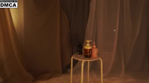 Mia online show from November 16, 5:48 pm