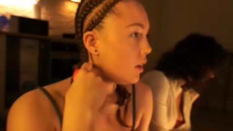 Mia online show from August 2, 10:44 pm