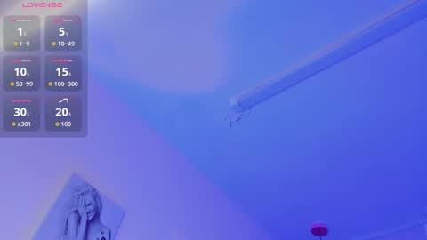 Mia Connor online show from September 14, 9:05 pm