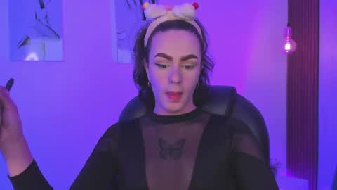 Mia Connor online show from November 18, 7:39 pm