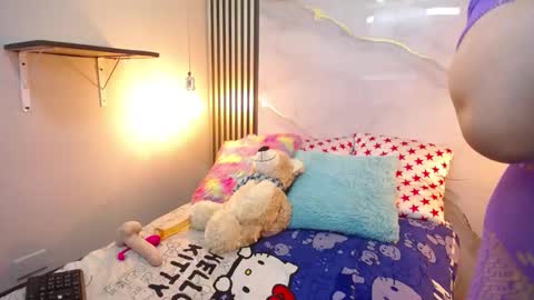 miah_princess online show from October 17, 6:56 pm