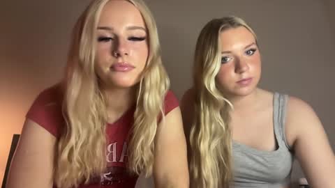 Mia Harper online show from December 19, 4:02 am