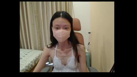 miahchan68 online show from May 8, 9:26 am