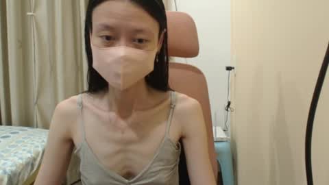 miahchan68 online show from April 10, 3:28 pm