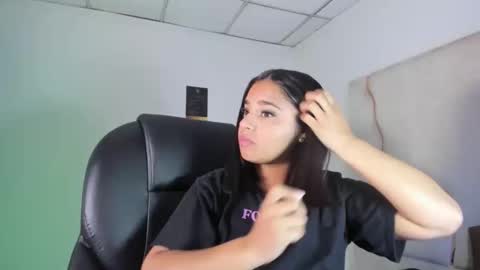 miahsex69 online show from October 30, 4:46 am