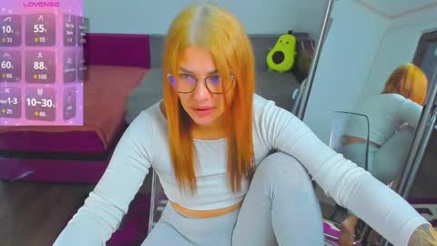 Mia Kittyy online show from October 26, 12:22 am