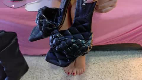 MIA online show from October 18, 3:05 pm