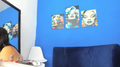 Mia  online show from October 16, 12:21 am