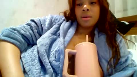 MiaMuffn online show from January 15, 11:10 am