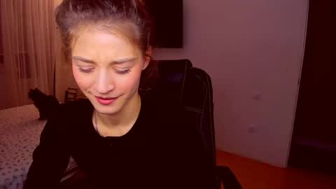 Mia online show from January 7, 8:36 pm