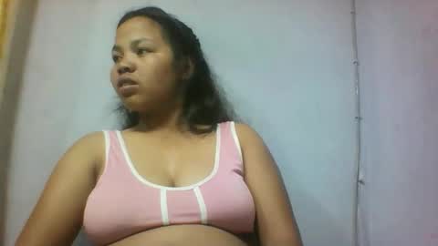 miarii online show from December 21, 11:38 am