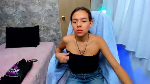 miarivers_1 online show from June 16, 2:48 am