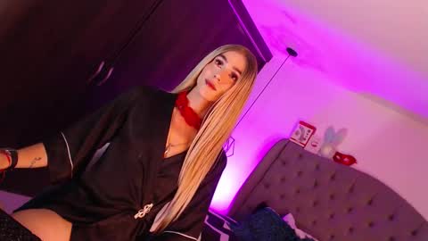 Mia Romanove online show from March 28, 6:48 am