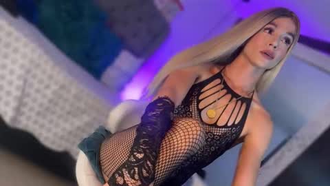 Mia Romanove online show from February 10, 10:29 am